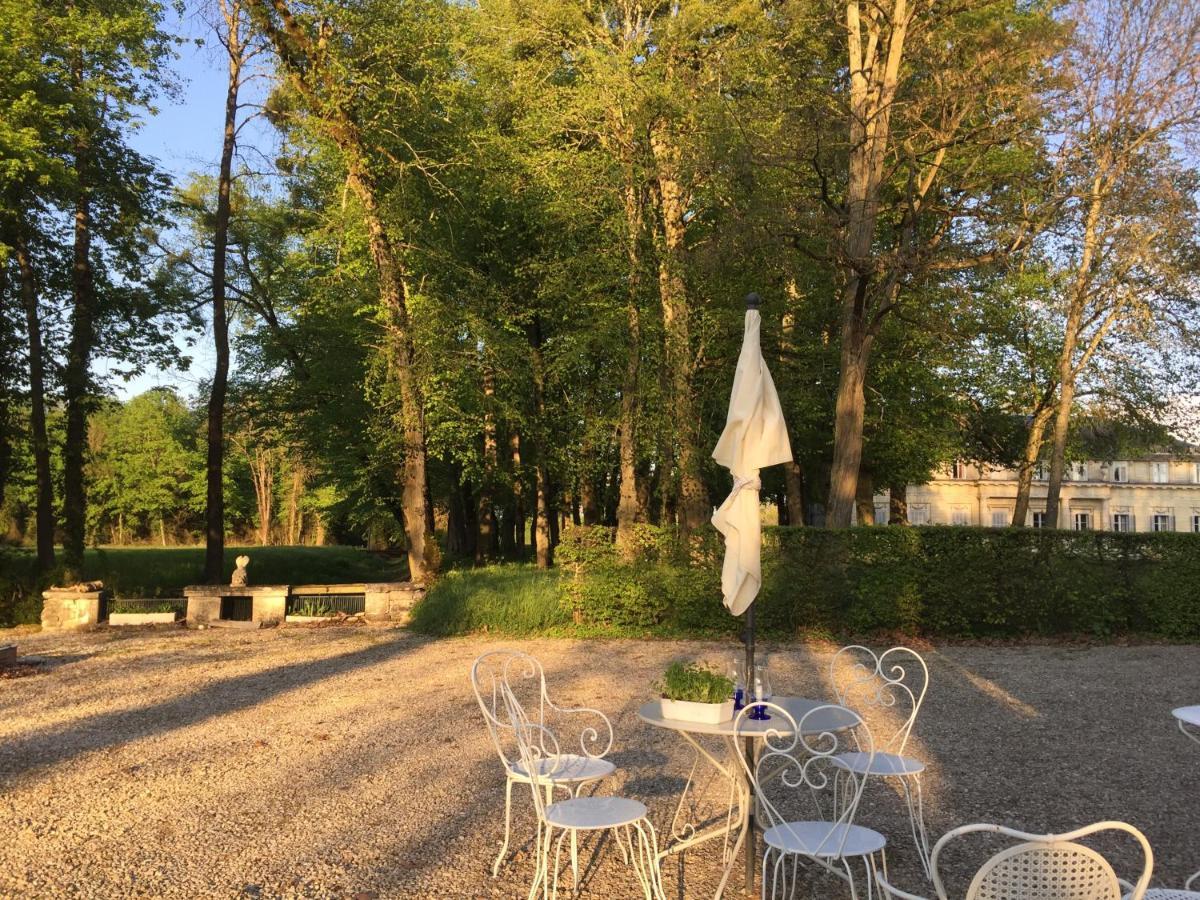 布雷塞城堡住宿加早餐旅馆 Bressey-sur-Tille 外观 照片